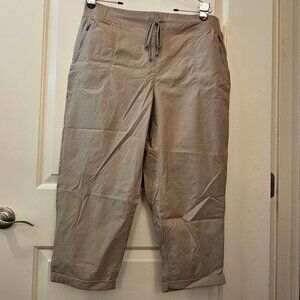 NWT EDDIE BAUER Tan Capri Pants